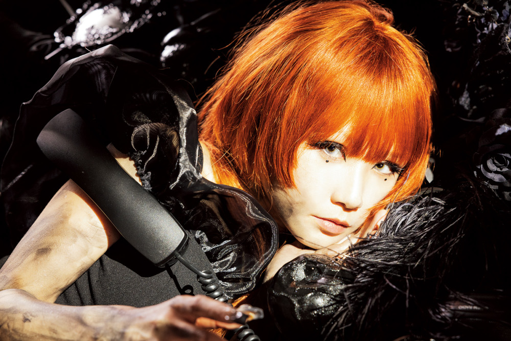 Reolが華麗に舞う「TAKE OFF」最新ライヴ映像公開。 ライヴ・フィルム